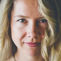 Kulit menua akan terjadi terutama untuk seseorang yang berusia di atas 30 tahunan (Foto: Unsplash.com/Valdemars Magone)