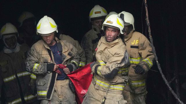 Korban Tewas dalam Kebakaran Gedung Terra Drone Kemayoran Dibawa ke RS Polri Kramat Jati