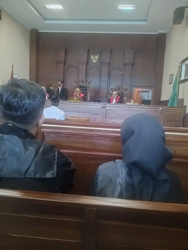 Sidang OB Inul Daratista