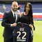 Jese Rodriguez bersama istrinya, Aurah Ruiz. (AFP/BERTRAND GUAY).