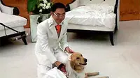 Sumardy "Pengirim Peti Mati" Nikahi Seekor Anjing