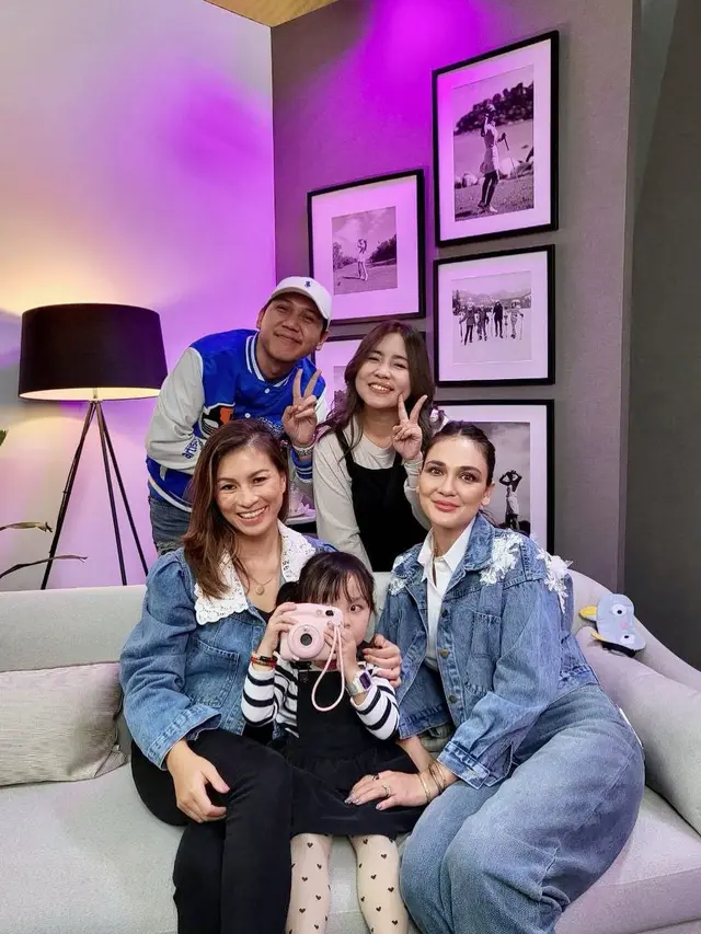 Potret Shabira Alula Adnan Bareng 6 Artis Tanah Air, Gayanya Bikin Gemas