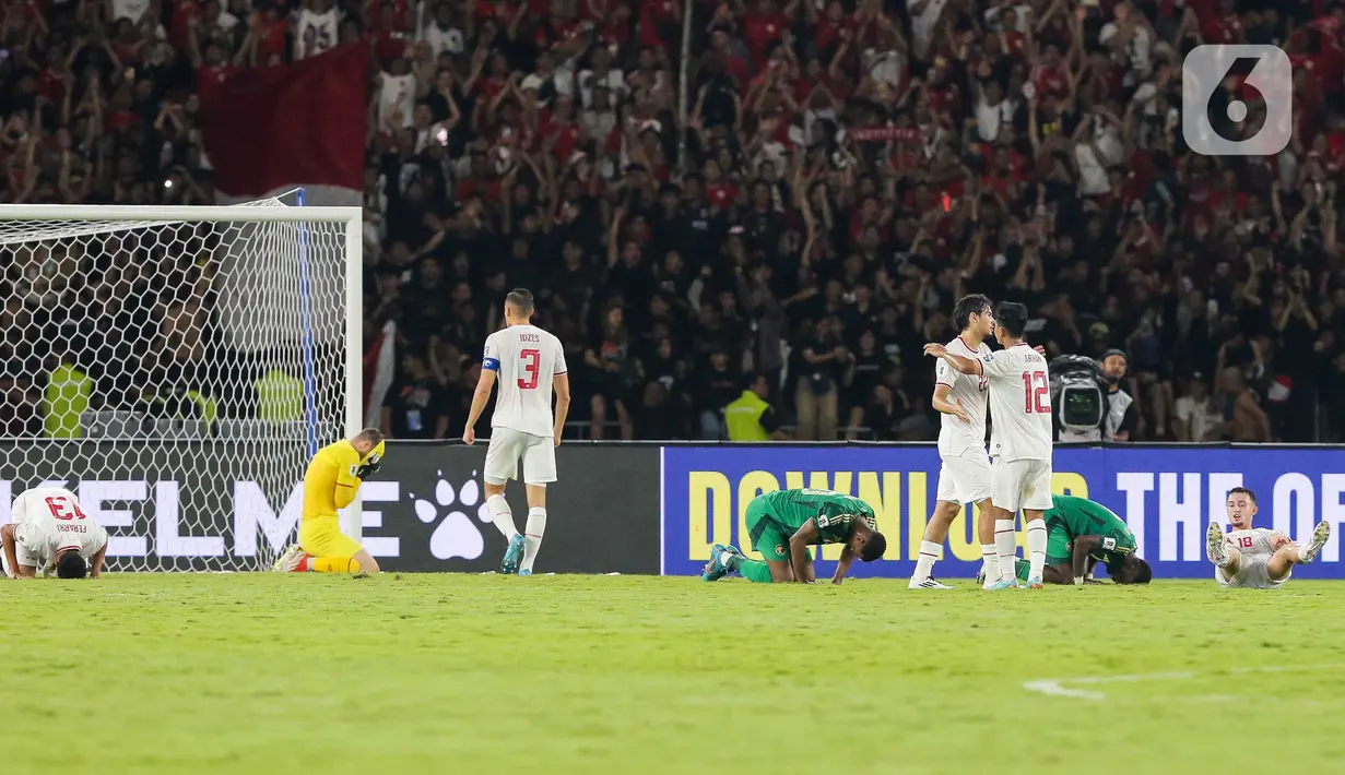 Bermain di markas sendiri, skuad Garuda membungkam perlawanan Green Falcons dua gol tanpa balas. (Liputan6.com/Herman Zakharia)