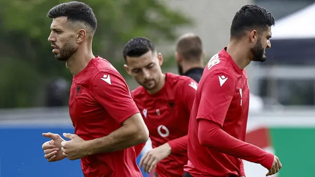 Latihan Albania