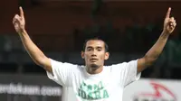Legimin Raharjo jadi satu-satunya pemain senior PSMS yang membela PS TNI di Piala Jenderal Sudirman 2015. (Bola.com/Robby Firly)