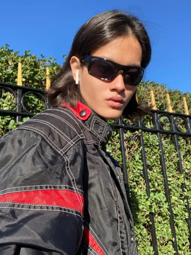 6 Potret Rizal Rama, Model Indonesia yang Tampil di Paris Fashion Week 2022