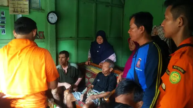 Tas Rasun ditemukan dalam kondisi linglung di hutan area Anim Menceng, Rawalo, Banyumas. (Foto: Liputan6.com/Muhamad Ridlo)