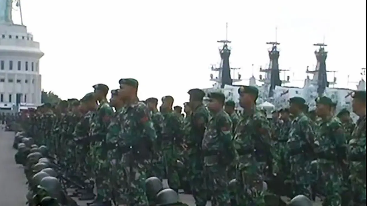 (Lip6 Malam) TNI-Latihan