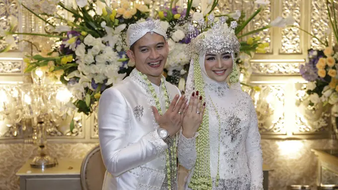 [Fimela] Citra Kirana dan Rezky Aditya