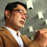 Melalui akun Instagram pribadinya, Ridwan Kamil klarifikasi kasus penamparan sopir angkot.