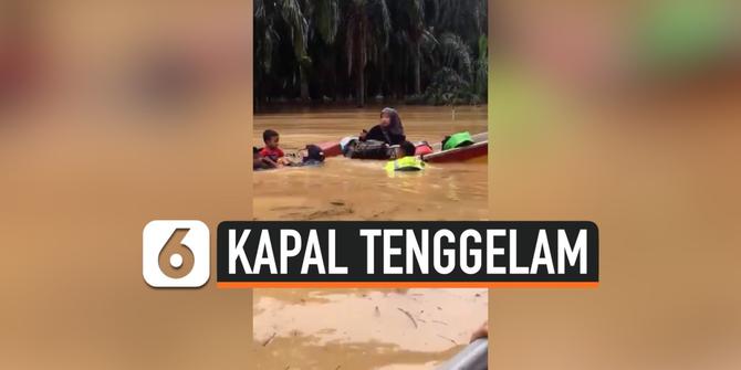 VIDEO: Detik-Detik Kapal Motor Tenggelam Saat Lakukan Penyelamatan Korban Banjir