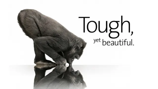 Gorilla Glass vs Layar Safir, Mana Lebih Unggul?