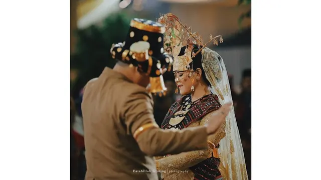 7 Potret Kahiyang Ayu dalam Busana Etnik Indonesia, Bikin Pangling