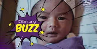 Setelah penantian panjang selama 9 bulan, Ririn Dwi Ariyanti akhirnya berhasil melahirkan dengan selamat dan diberi anugerah dengan kehadiran bayi laki-laki di tengah keluarga bahagianya.