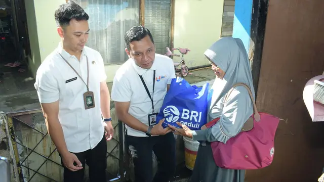 Maknai Bulan Ramadan, BRI Group Gelar Berbagi Sembako di Berbagai Wilayah