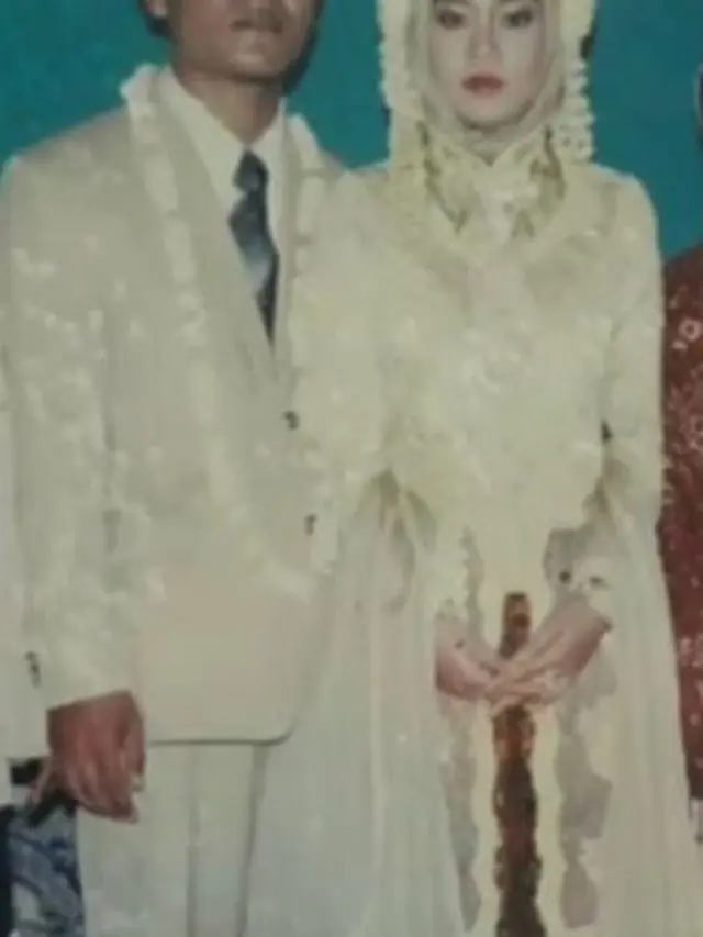 6 Potret Harmonis Gus Miftah dan Istri, Penuh Cinta Temani saat Sakit Kanker