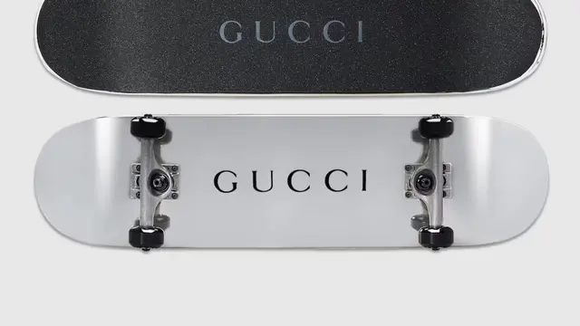 Skateboard Gucci. Dok.Gucci