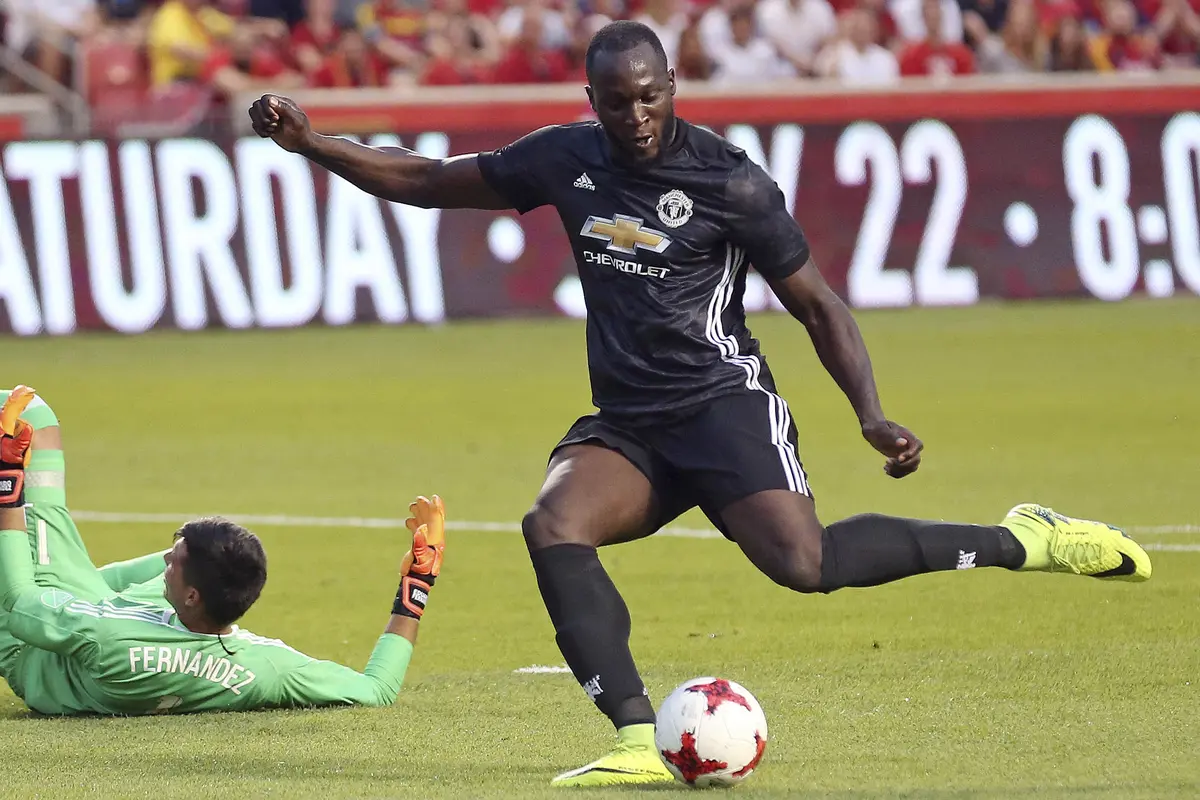 FOTO: Romelu Lukaku Cetak Gol, MU Raih Kemenangan