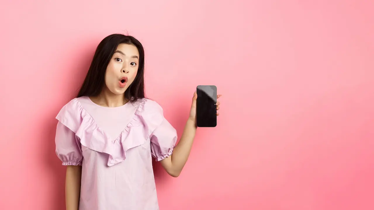 Lepas dari Smartphone, ini Cara Meningkatkan Kesehatan Mental dengan Dumb Phone! (Foto dok : Freepik/benzoix)