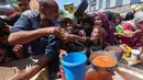 Ratusan ribu warga Palestina dari segala usia mengalami kerawanan pangan tingkat tinggi di Gaza. (Eyad BABA/AFP)
