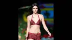Adik tiri Kim Kardashian, Kendall Jenner, menjadi model di runway New York Fashion Week, Senin (8/9/14). (Randy Brooke/Getty Images for Tommy Hilfiger/AFP)