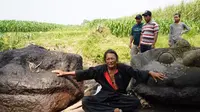 Foto warga Kediri yang mewakafkan tanahnya untuk ditempati batu arca pentul. Foto (Istimewa)