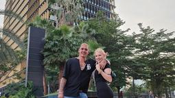 Enam tahun menikah, Robby Shine dan sang istri yang berasal dari Rusia ini sekarang punya jutaan follower di TikTok. (FOTO: instagram.com/robbyshine/)