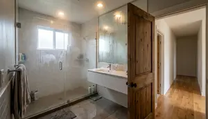 10 Alasan Pintu Kamar Mandi Sebaiknya Tidak Selalu Ditutup Setelah Mandi