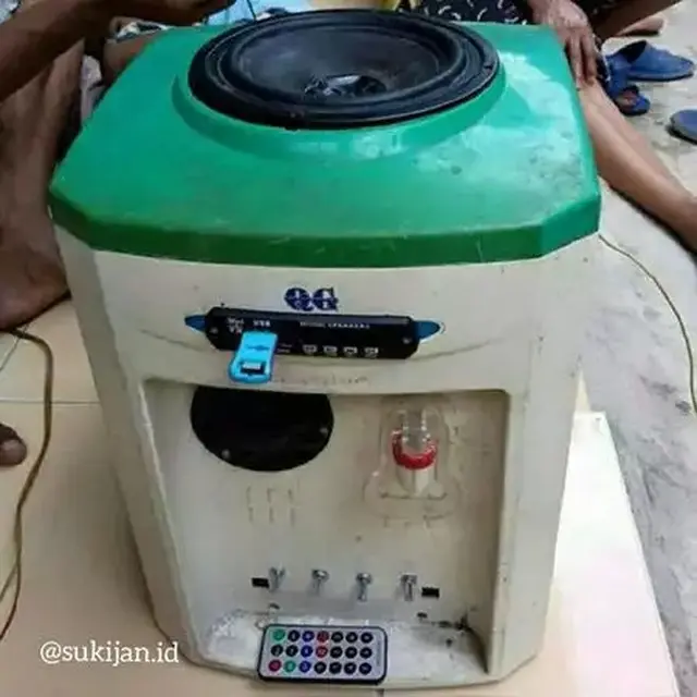 7 Potret Alih Fungsi Dispenser Nyeleneh, Jadi Aquarium Hingga Kotak CPU