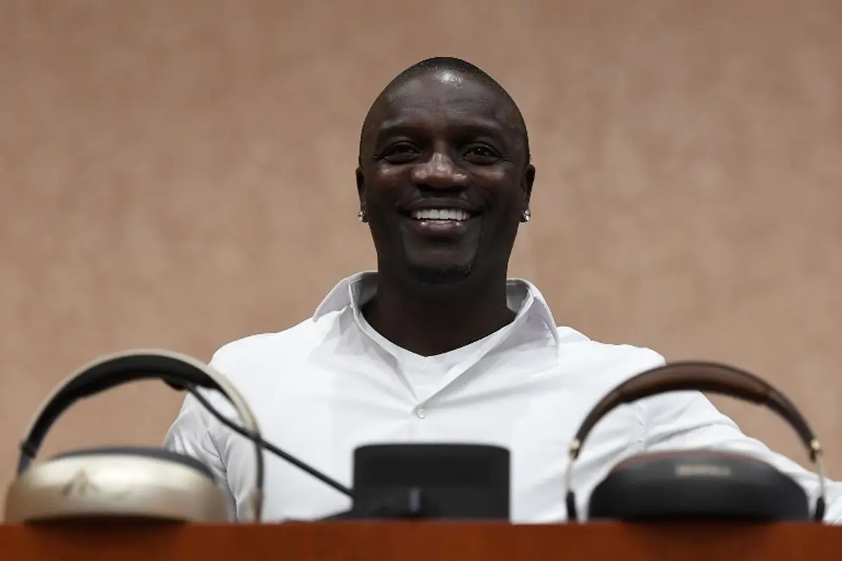 [Bintang] Akon