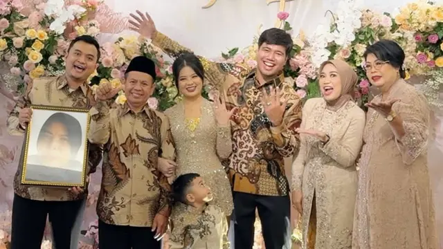 Tampilan Calon Kakak Ipar Fuji An saat dilamar sang kakak. [@fuji_an]