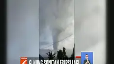 Minggu (16/12) dini hari Gunung Soputan kembali erupsi dengan mengeluarkan abu setinggi 7.000 meter.