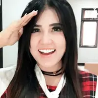 Bagaimana penampilan Via Vallen sebelum tenar? Yuk, kita lihat transformasinya