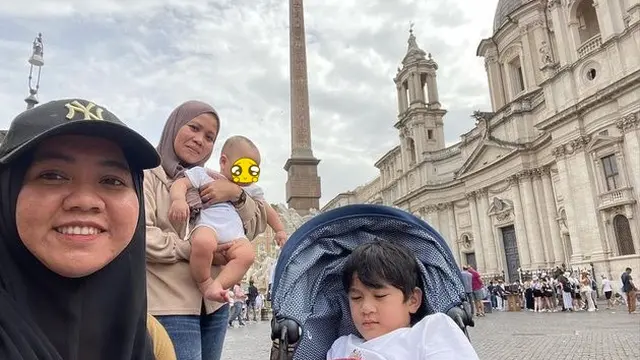 Diboyong ke Italia, Ini 6 Potret Rini Pengasuh Rayyanza Tetap Berpenampilan Sederhana