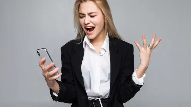 Orang Lain Tidak Peduli