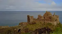 Duncle Castle di Irlandia (YouTube/Komarudin)