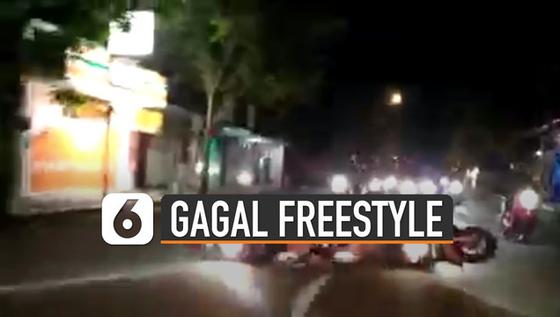 VIDEO: Hendak Freestyle, Dua Pemotor ABG Perempuan Malah Oleng
