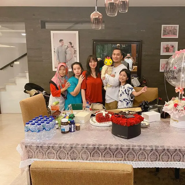 6 Momen Kejutan Ulang Tahun Zaskia Gotik, Dapat Kado Mewah dari Suami
