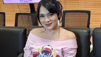 Davina Karamoy Jadi Pekerja Salon Dengan Logat Betawi di Film Naik Level