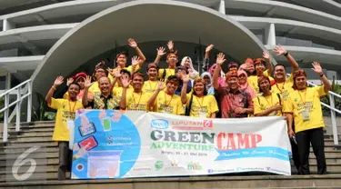 Peserta Campus Citizen Journalist Green Adventure Camp bersama WIKA saat tiba di lokasi Wikasatrian, Bogor, Senin (30/5/2016). Liputan6.com gelar Green Camp bersama PT WIKA untuk Citizen Journalist.(Liputan6.com/ Yoppy Renato