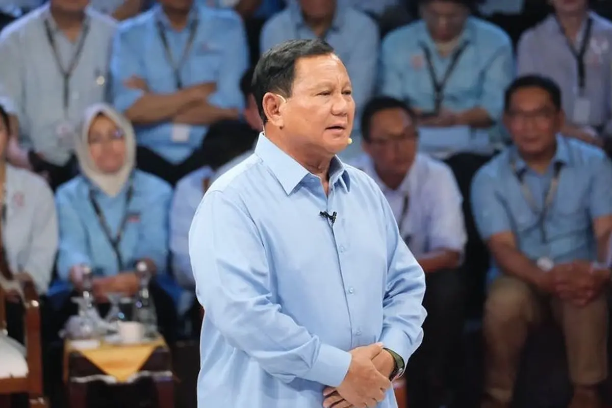 Beda Gaya Capres saat Debat Pilpres Pertama