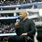 Legenda sepak bola asal Prancis, Thierry Henry, kini aktif sebagai pundit sepak bola dunia. (Frederic J. Brown / AFP)