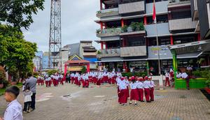 Anak Kembali Sekolah di Puncak Musim Hujan, IDAI Beri 5 Kiat Jaga Si Kecil Tetap Sehat. Foto: Liputan6.com/Ade Nasihudin.