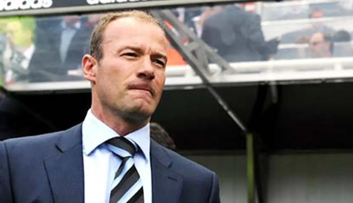 Manajer Newcastle United, Alan Shearer sebelum partai Liga Premier menghadapi Fulham di St James' Park, Newcastle, Inggris, 16 Mei 2009. AFP PHOTO/PAUL ELLIS