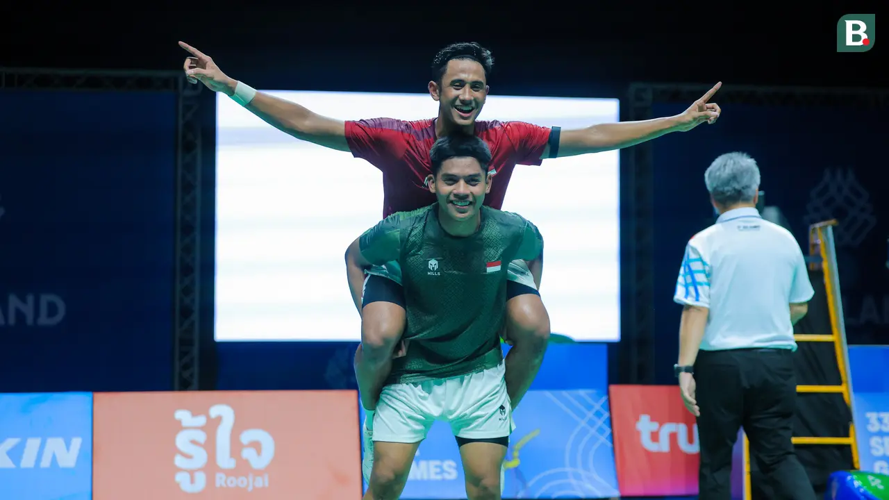Alwi Farhan dan Moh. Zaki Ubaidillah