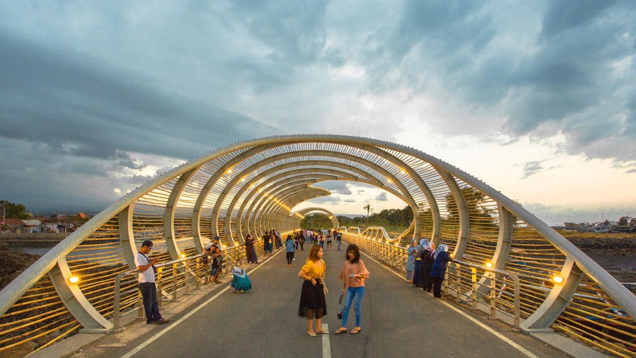 Pantai Boom, Wisata Alam Banyuwangi Manjakan Mata Pengunjung