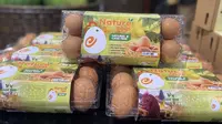 Produk telur cage free, jenis telur yang dihasilkan dari ayam-ayam yang dirawat dengan baik secara bebas tanpa kandang.