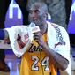 Bintang Los Angeles Lakers, Kobe Bryant, menyudahi 20 tahun kariernya di ajang NBA dengan mencetak 60 kontra Utah Jazz, Kamis (14/4/2016)