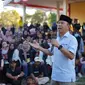 Lapangan Kecamatan Pomalaa Kab. Kolaka dipenuhi dengan antusias masyarakat yang menyambut kunjungan Andi Sumangerukka (ASR), calon gubernur Sulawesi Tenggara pada Minggu 15 September 2024. (Ist).