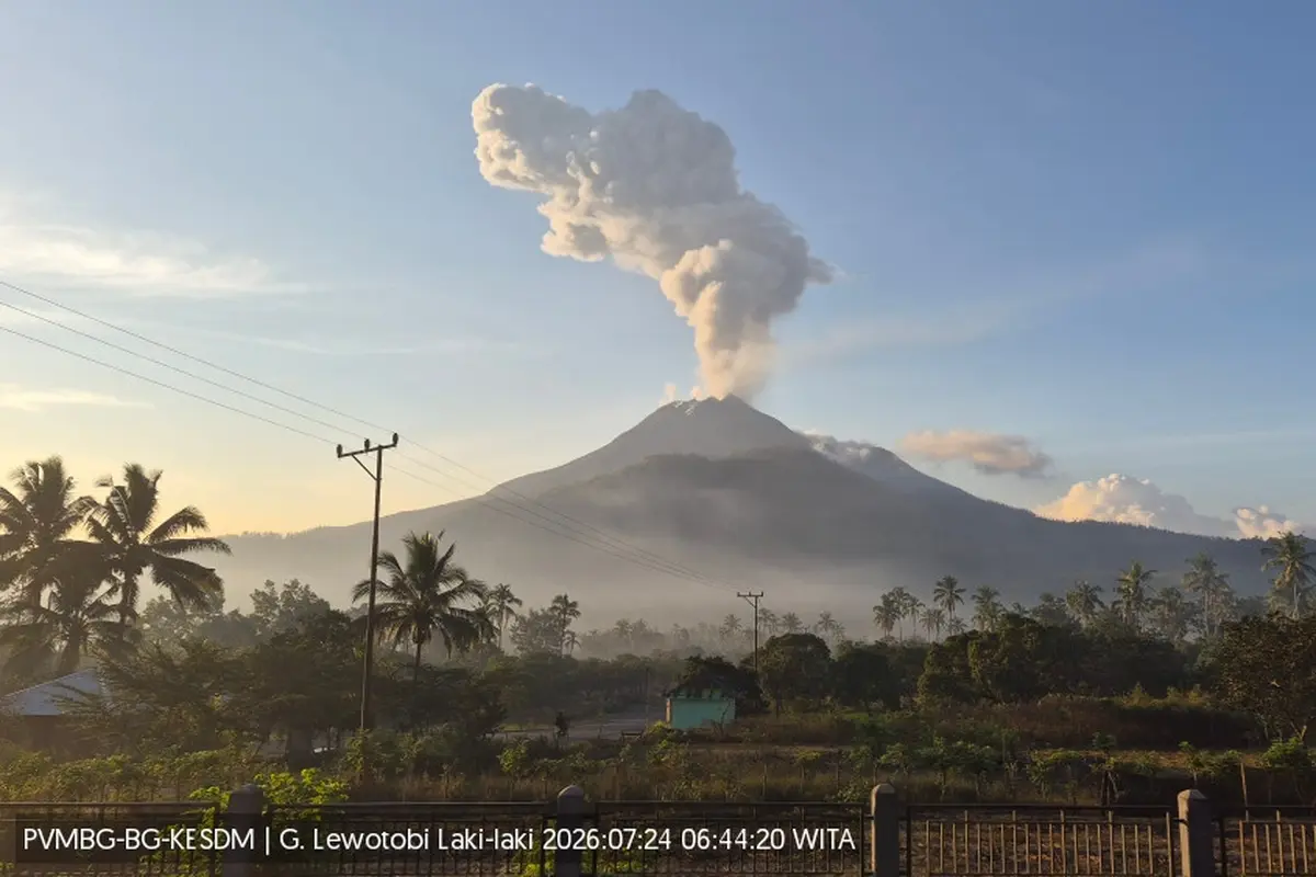 Gunung Lewotobi Laki-Laki